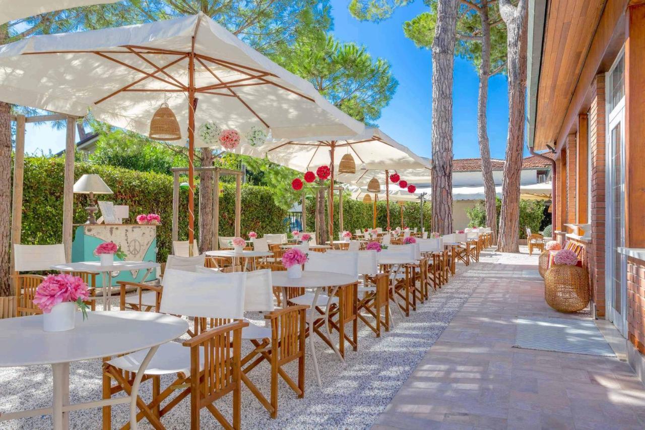 Hotel La Pineta Al Mare Форте-деи-Марми Экстерьер фото
